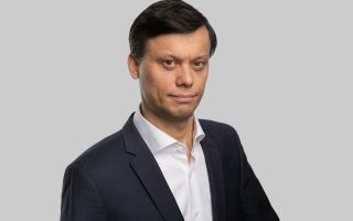 Руслан Сухий